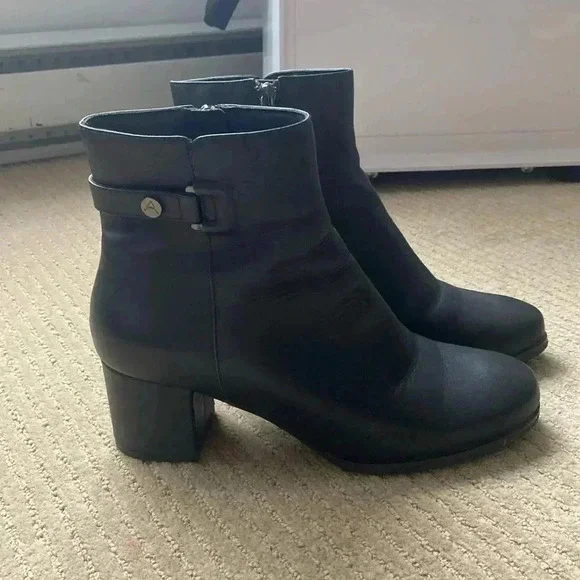 ARTICA Leather Ankle Boots, small medium heel, black, size 8.
